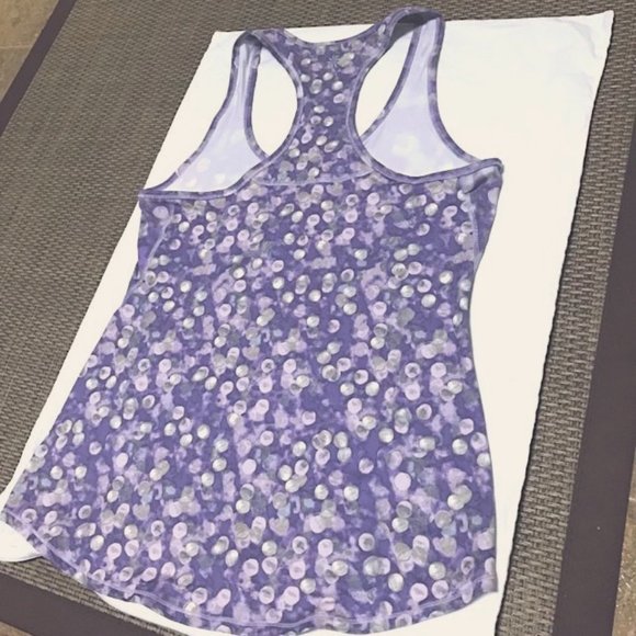 💜♡VIDEO-FREE WITH PURCHASE over $40 Pretty Purple Dot Athleta Tank - So soft!!! - Picture 7 of 11